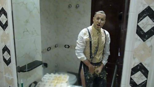 dirty-in-suit-ripped-and-tie_6.jpg