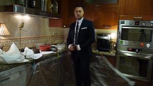 meringue-in-suit-and-tie_3.jpg