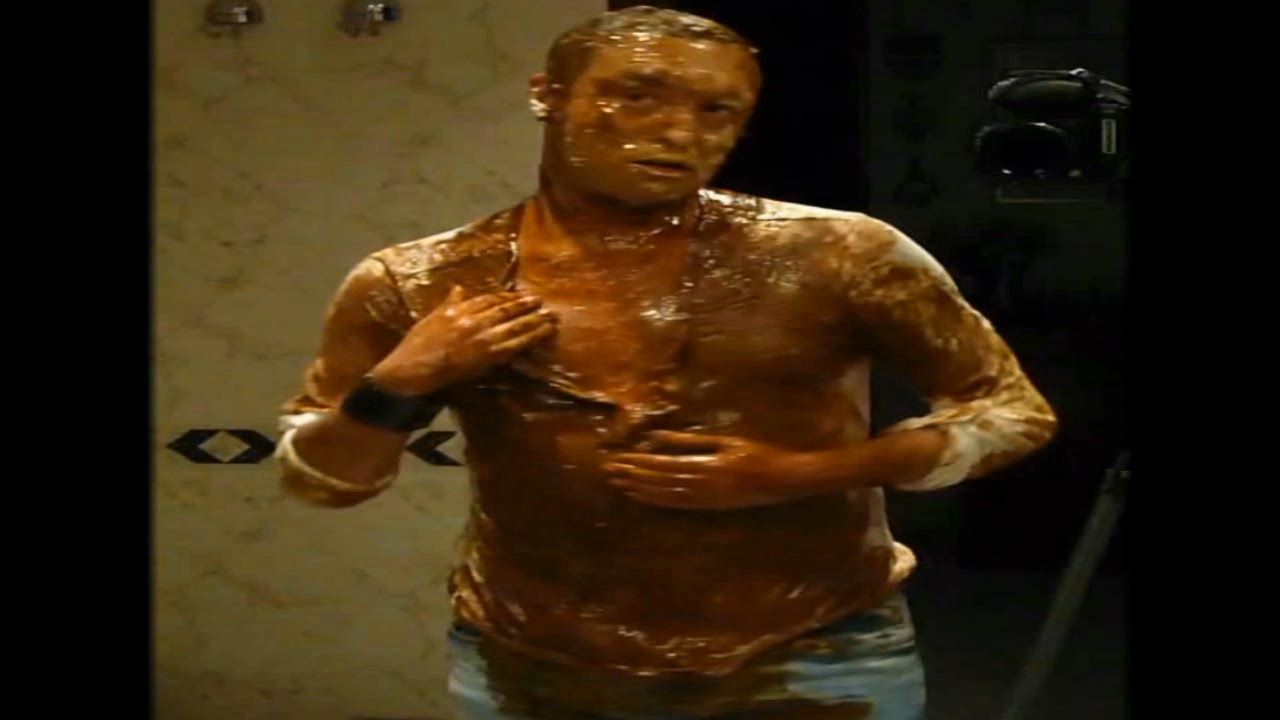 molasses-mess_2_main.jpg